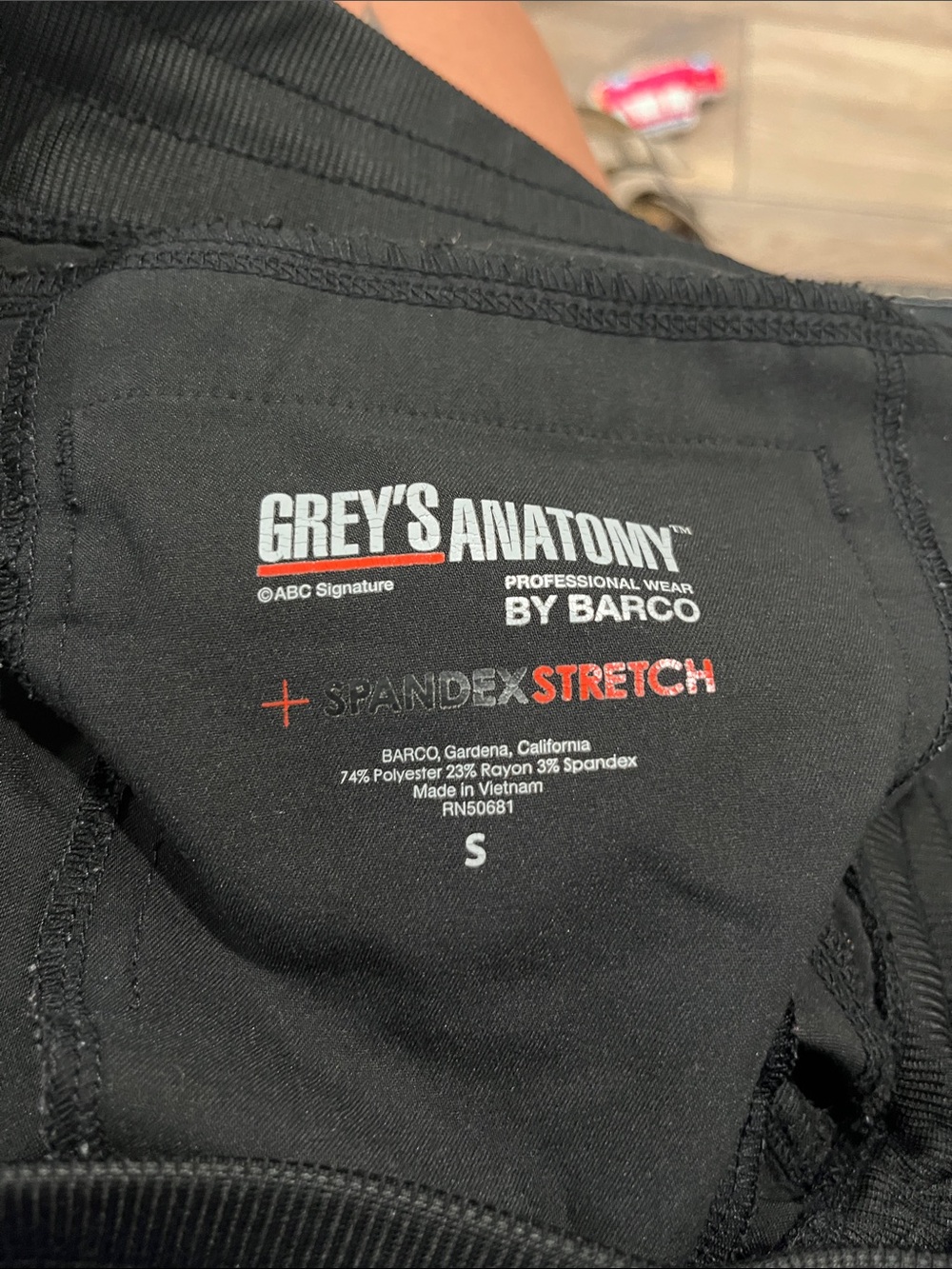 Grey's Anatomy Women's Black Cropped Scrub Pants - Picture 2 of 2